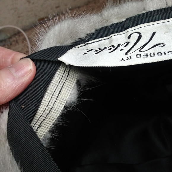 Vintage 50-60's, Silver/Gray Mink Jackie O Style Pill Box Hat, Designed By Nikki - Picture 12 of 13